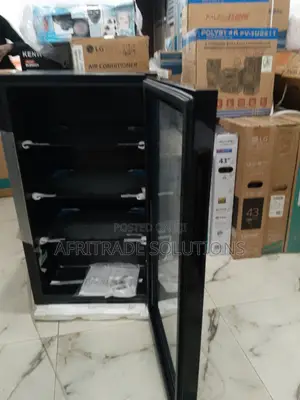 Premium Quality Hisense 91L Chiller Beverage Cooler 09090