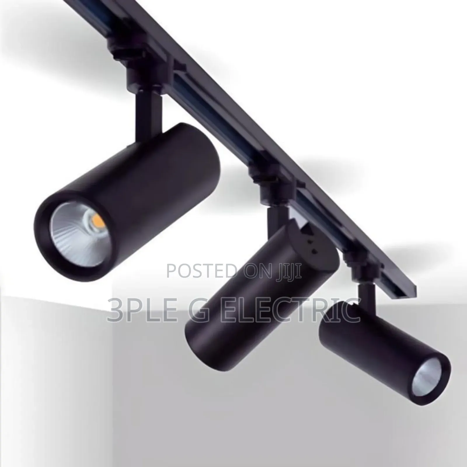 Morden Ceiling Mounted Track Light