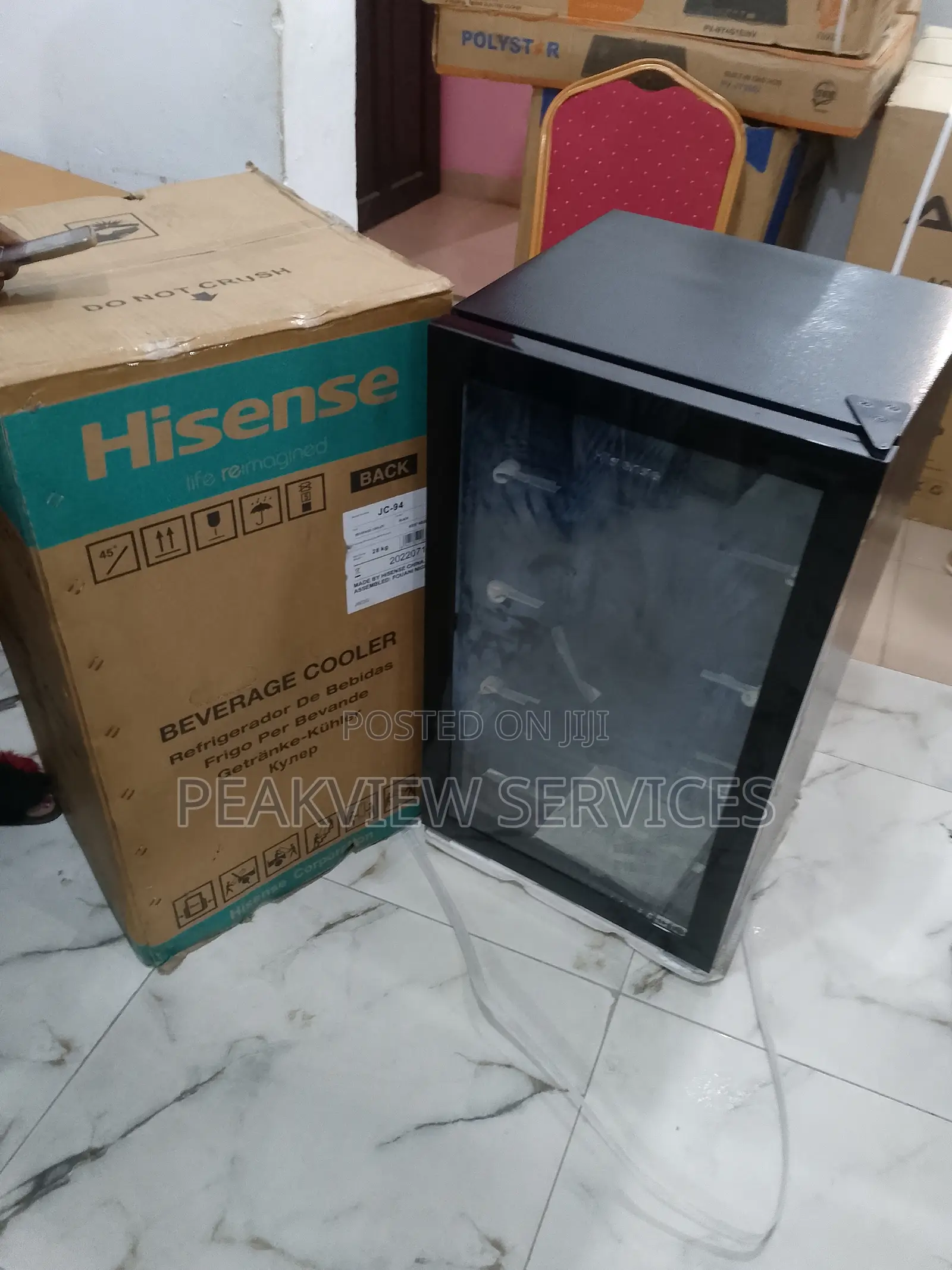 Compact Automatic 91L Hisense Beverage Cooler Generator 28kg