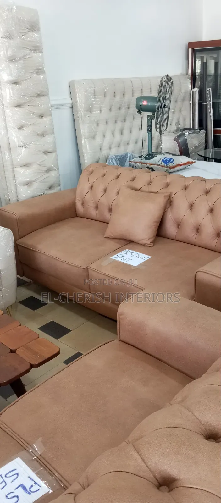 Onyiloz Sofa Class