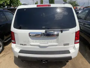 Honda Pilot 2011 White