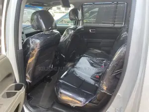 Honda Pilot 2011 White