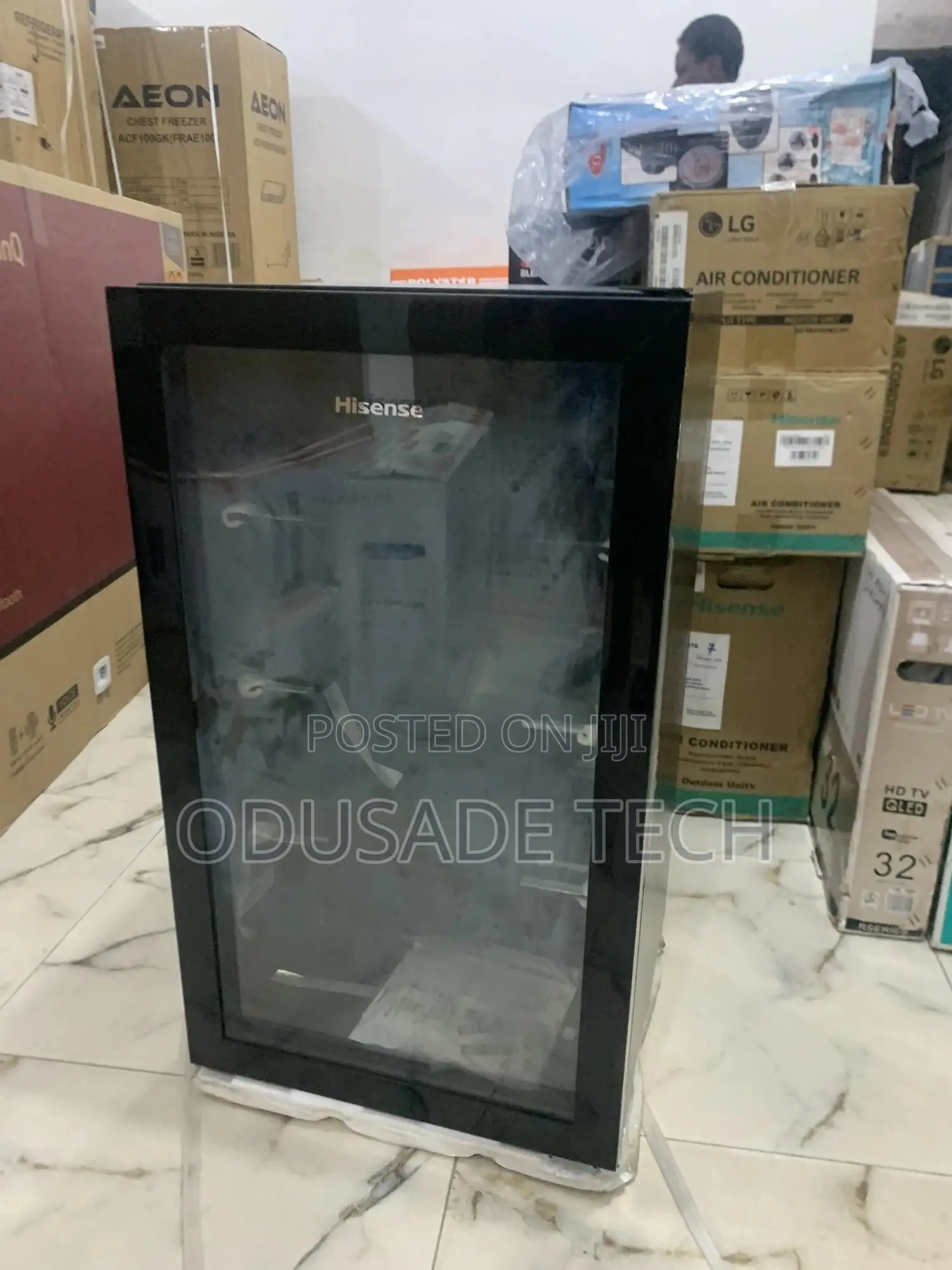 Capacity Plus Hisense 91LITRES Chiller Showcase Fridge