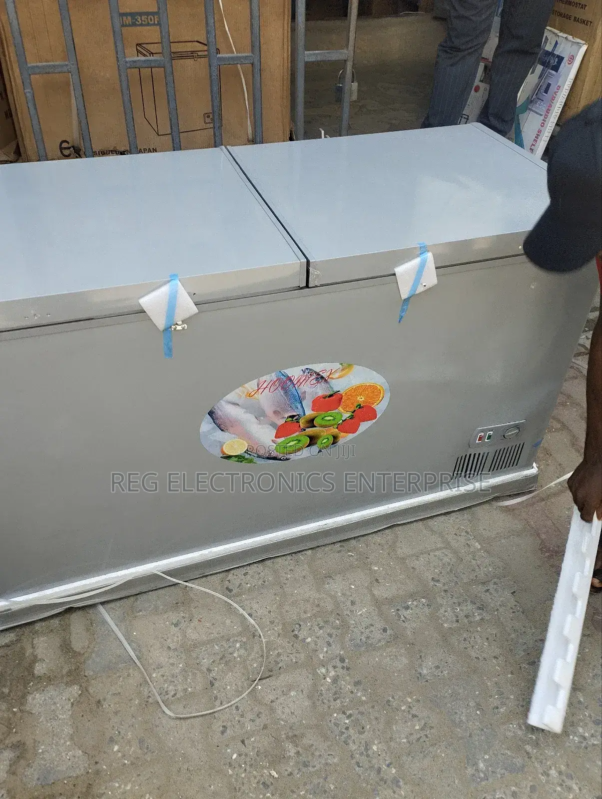 Hoomex Chest Freezer 600 L