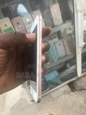 Apple iPhone 8 64 GB Gold