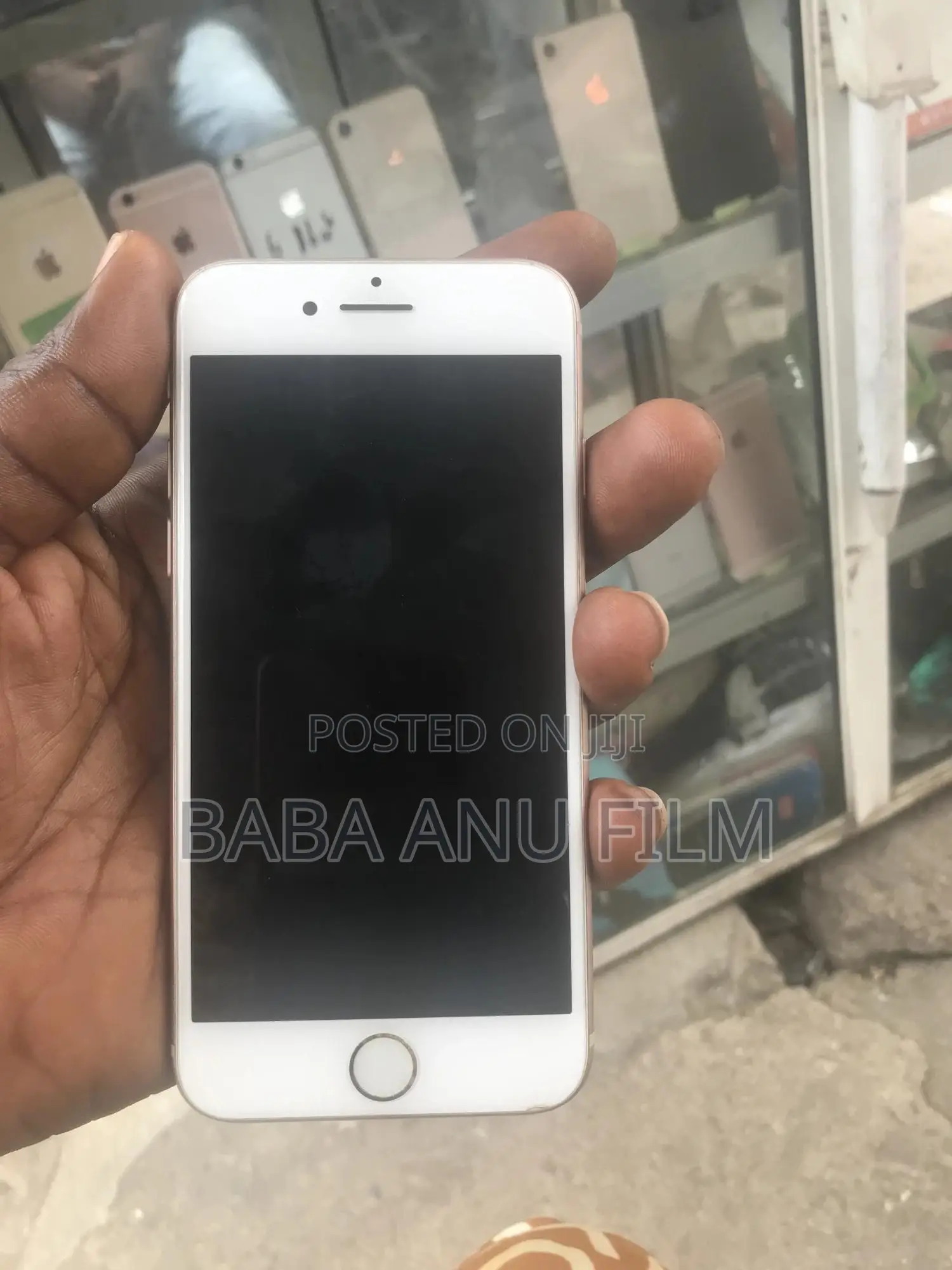 Apple iPhone 8 64 GB Gold