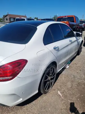 Mercedes C400 2018 Windscreen Glass Available We Deliver