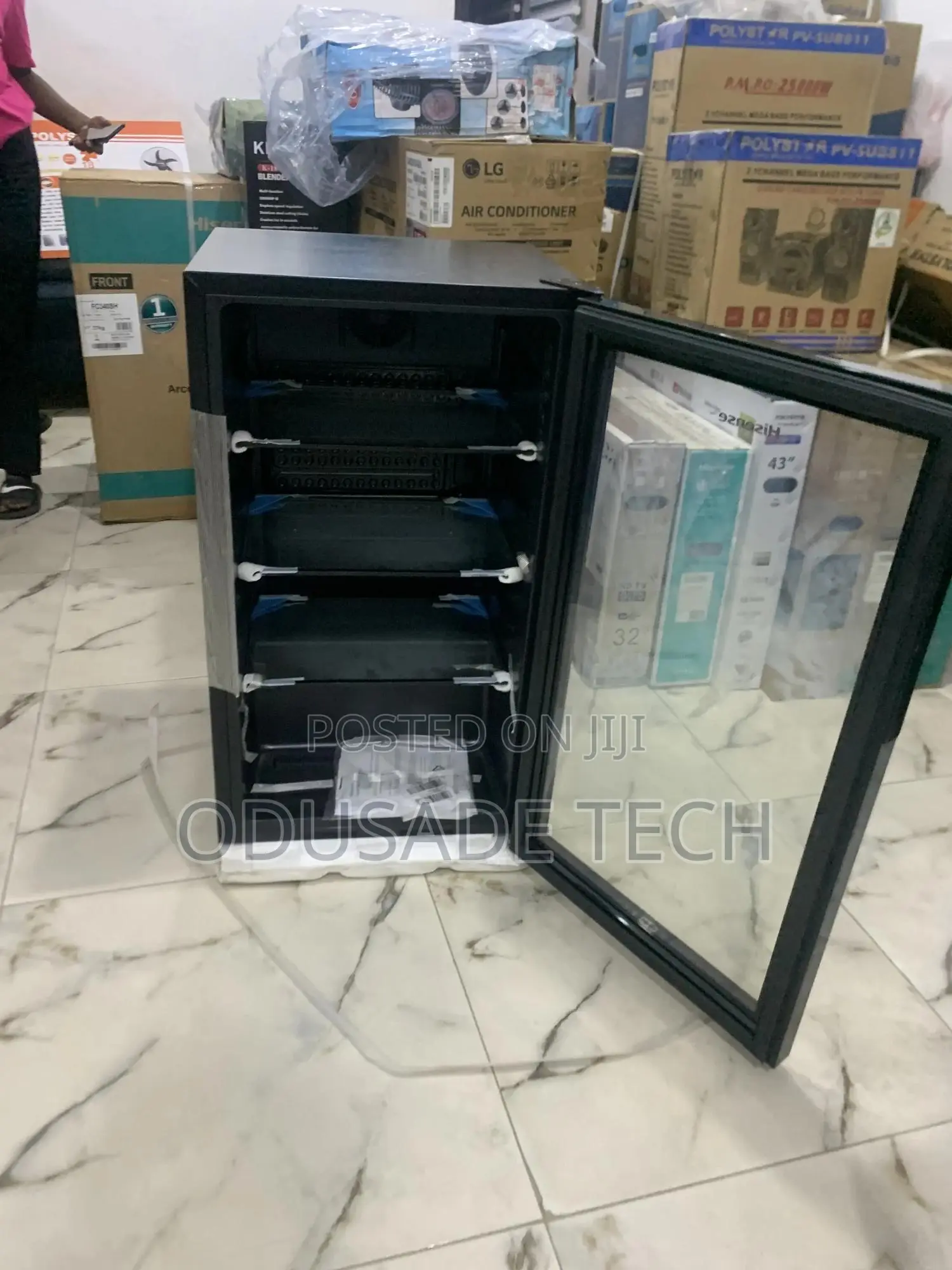 Powersave Hisense 91LITRES Chiller Showcase Fridgefl 94CJ