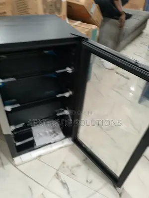 Best -Option Beverage Chiller Hisense 90l 0567