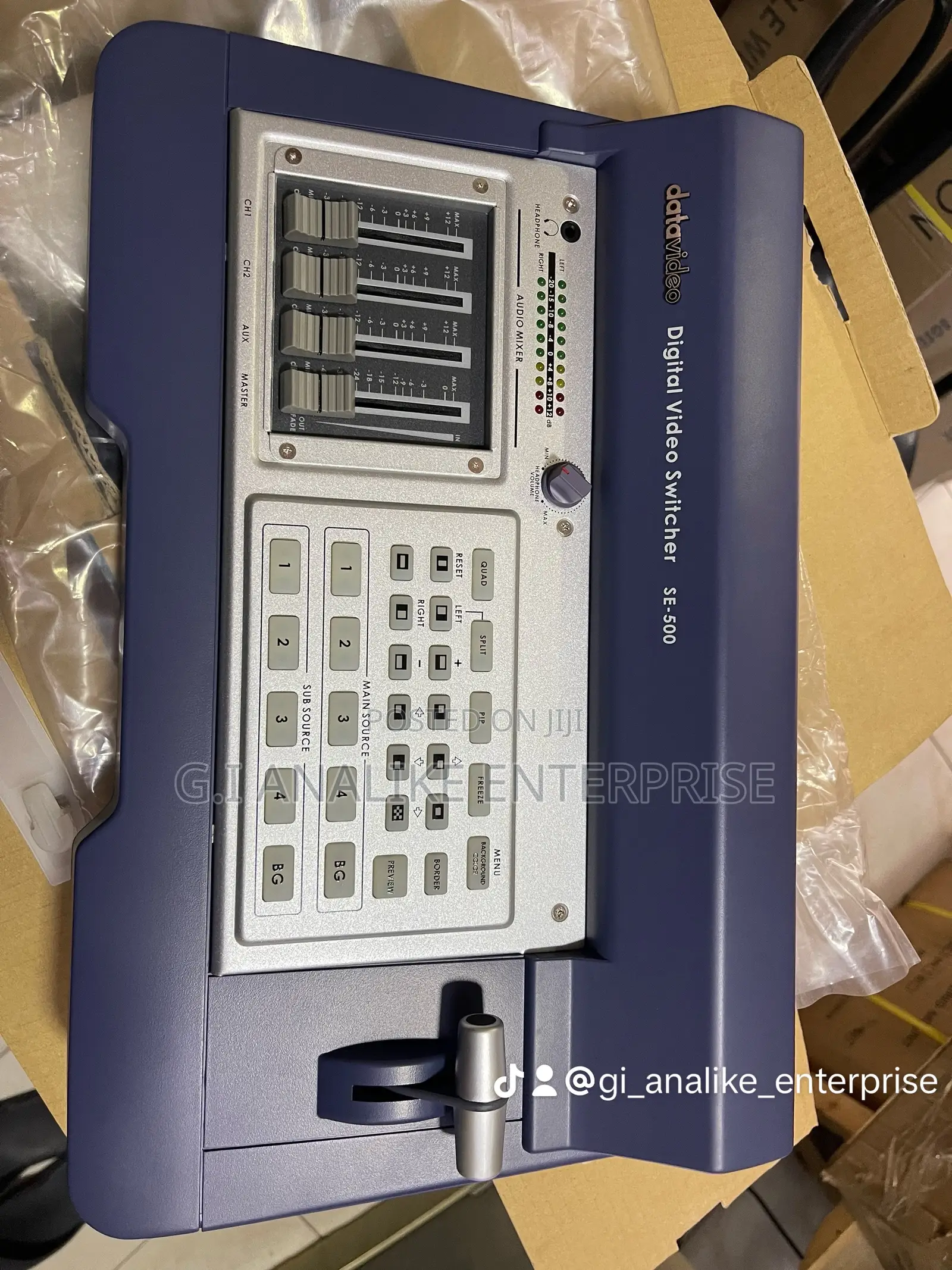Data Video 4 - Channel Digital Video Switcher SE-500.