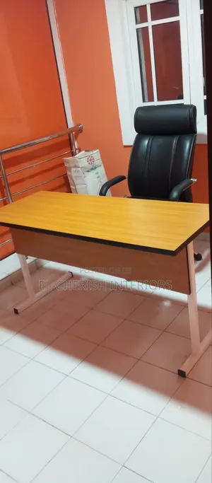 Supper Class Office Table