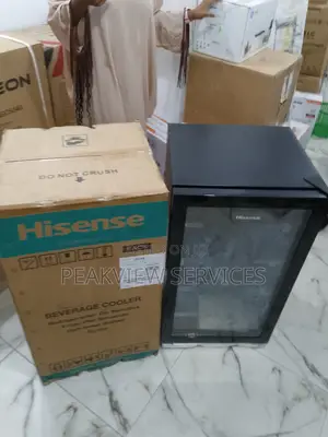 Convenient Storage Hisense 91L Beverage Cooler Refrigerator