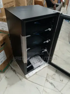 Icy- Sip Beverage Chiller Hisense 90L (09977