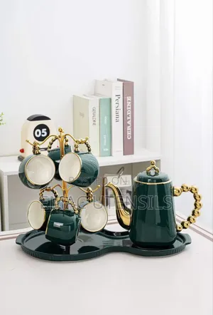 Luxury Tea Set With Gold Hanger