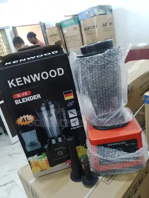 No-Frills Kenwood 900watts 8blades Blender
