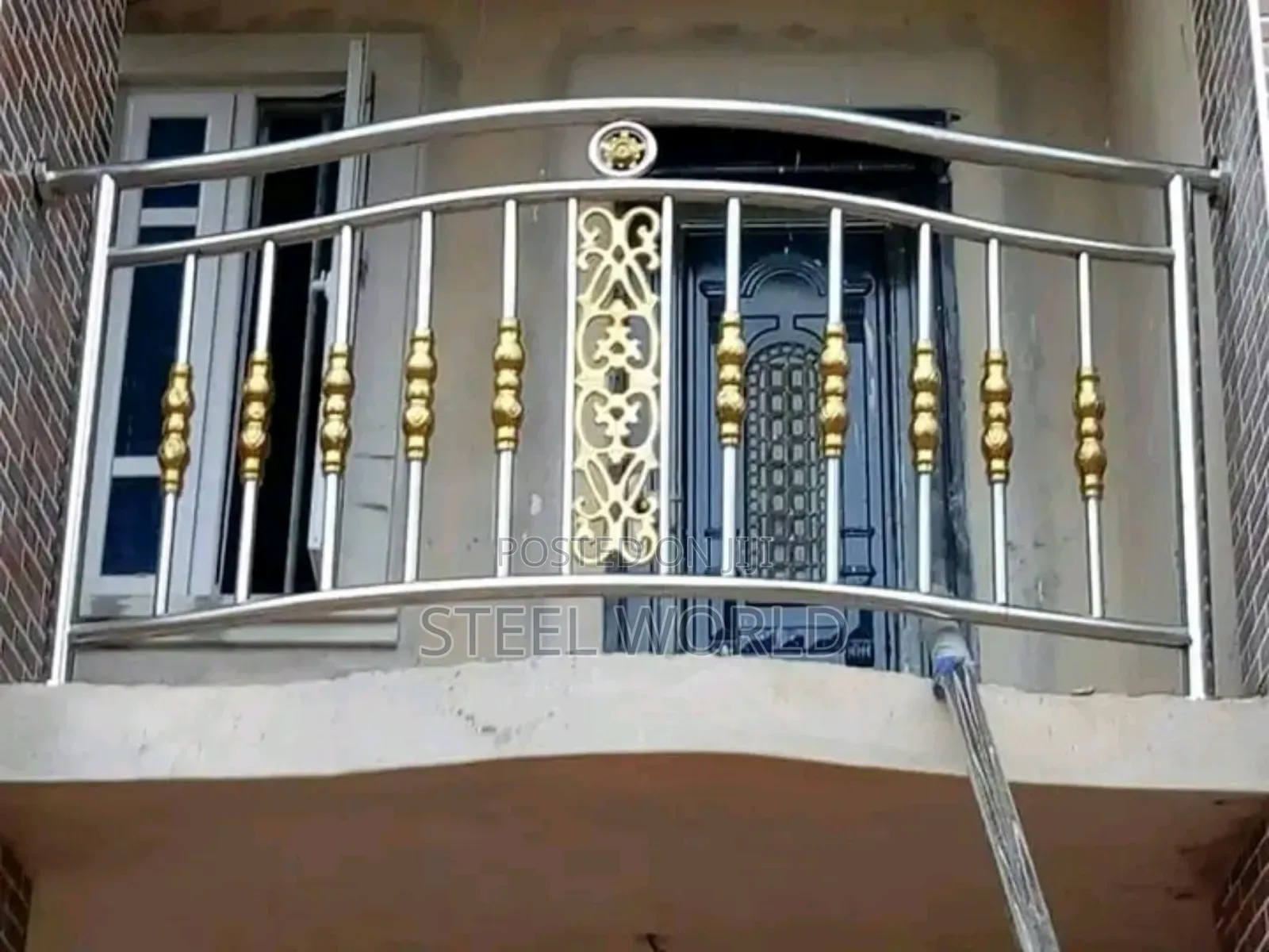 Handrail With Gold Glimpse
