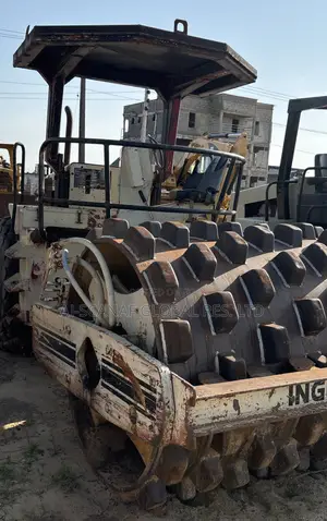 Foreign Used Sheetfoot Roller/Compactor