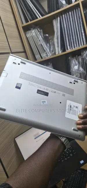 New Laptop HP EliteBook 735 G5 8GB AMD Ryzen 5 SSD 256GB