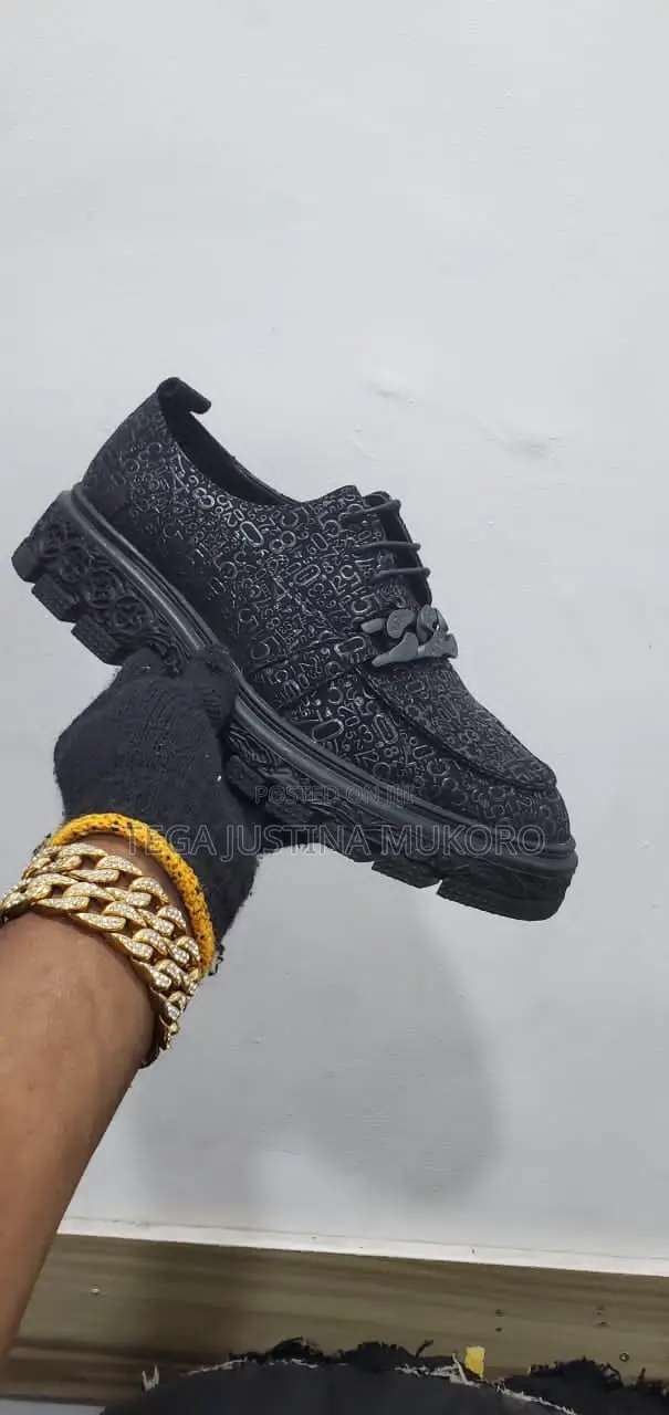 High Quality Louis Vuitton Flat Shoes