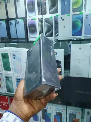 New Apple iPhone 11 Pro Max 64 GB Green