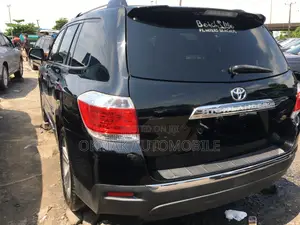 Toyota Highlander Limited 2012 Black