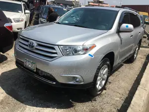 Toyota Highlander Limited 2011 Silver