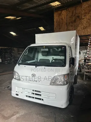 Photo - Latest Model Daihatsu Hijet Truck 2010 White