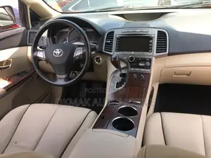 Toyota Venza V6 AWD 2010 Red