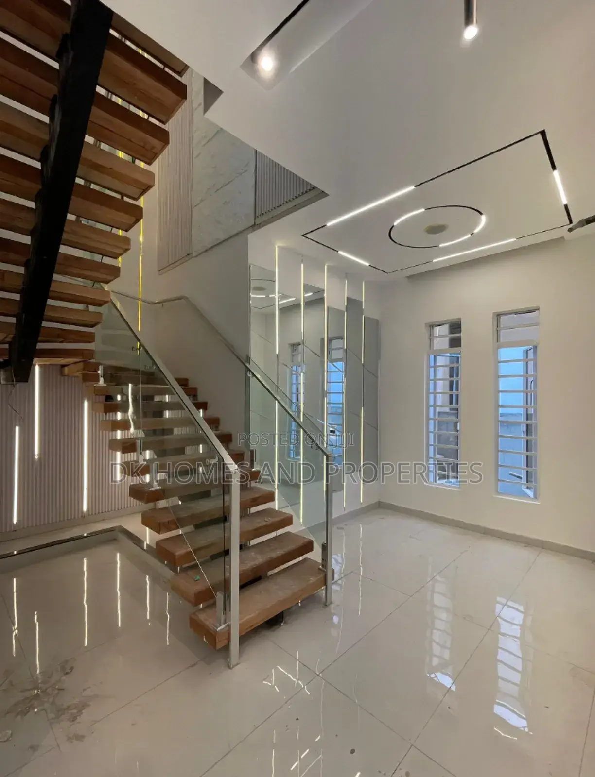 Furnished 5bdrm Duplex in Chevron, Ikeja for sale