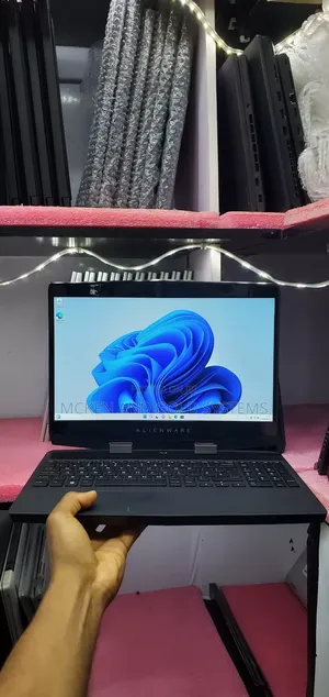 Laptop Dell Alienware M15 R7 32GB Intel Core I7 SSD 1T