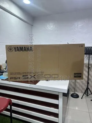 Yamaha PSR Sx600 Keyboard Arranger Workstation