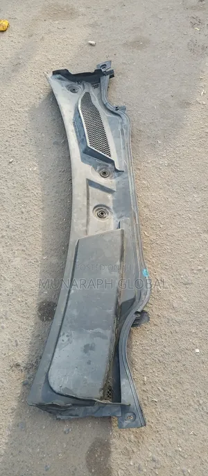 Mercedes Benz CLA Wipper Plastic.
