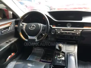 Lexus ES 350 FWD 2014 Red