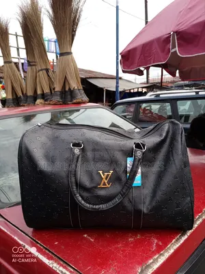 Traveling Bags 15,000 for Small Size