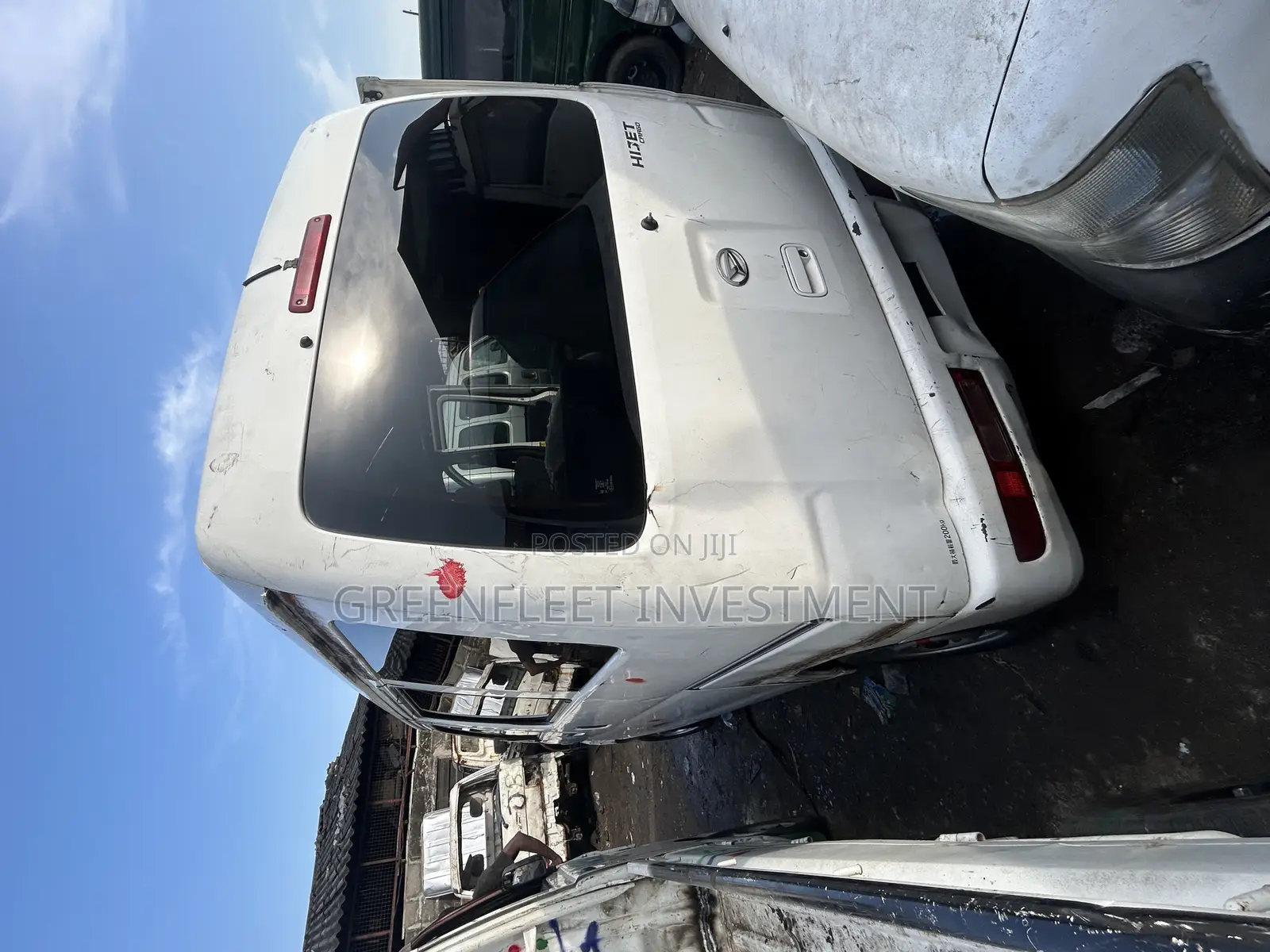 Daihatsu Hijet 2012 White