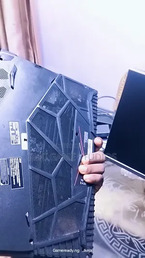 Laptop MSI GL62M 7RC 16GB Intel Core I5 SSD 512GB