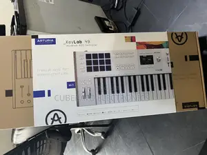 Photo - Arturia Keylab Essential 61 Mkii