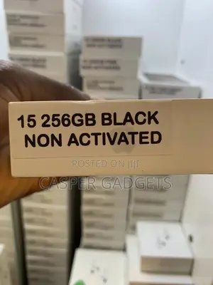 New Apple iPhone 15 256 GB Black