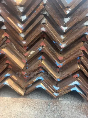 100x100x10mm Angle Iron