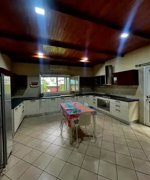 3bdrm Bungalow in Rumuola, Port-Harcourt for sale