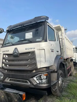 New HOWO Tipper Trucks 10 Tyre Trailer Head 2024 White 380hp
