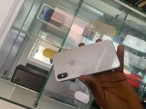 Apple iPhone X 64 GB White