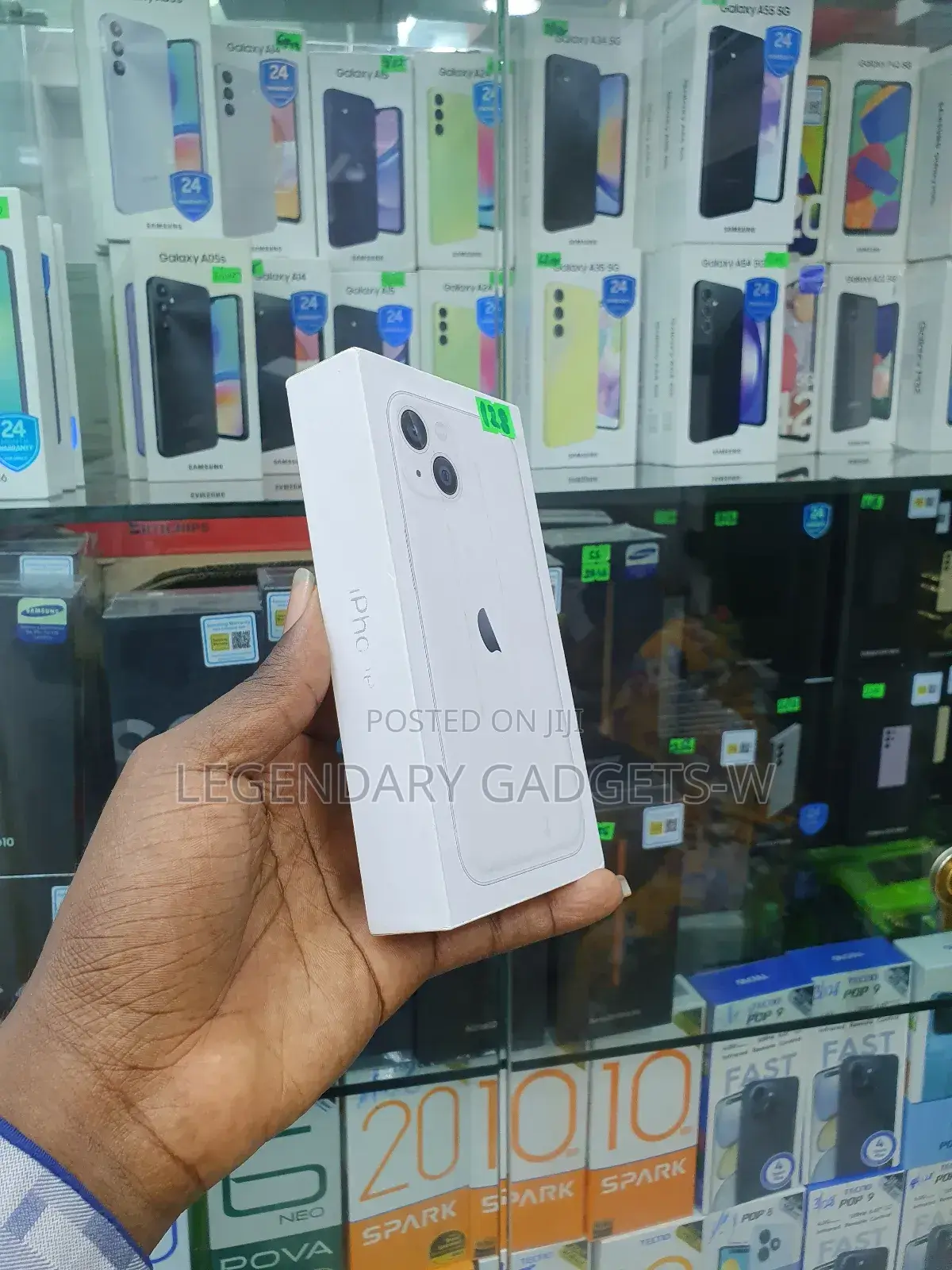 New Apple iPhone 13 128 GB White