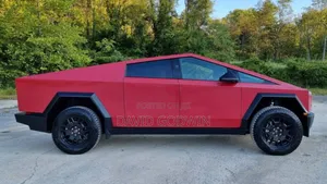 Tesla Model Y 2024 Red