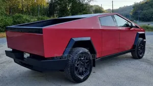 Tesla Model Y 2024 Red
