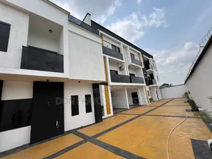 3 Beds Short Let Apt in Ikolaba Estate Near Bodija