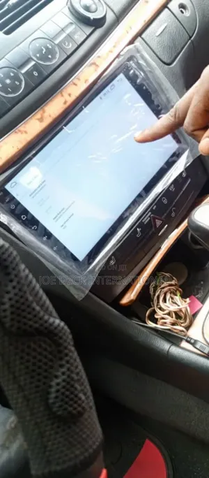 Mercedes Benz 211 Android