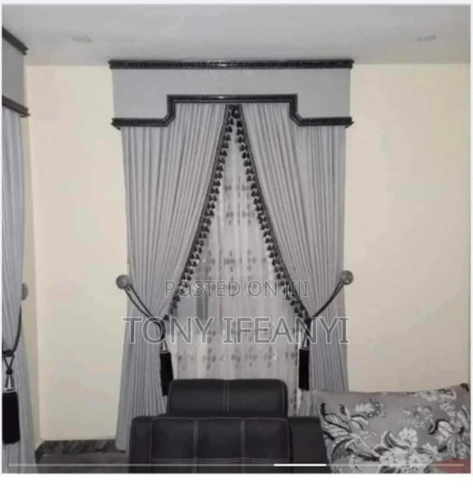 Irish Curtain ( Off White))