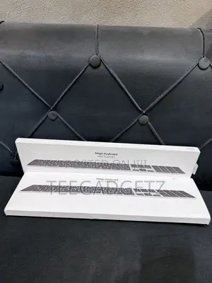 Open Box Magic Keyboard With Touch ID for Security