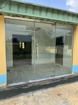 Frameless Glass Door With Partition